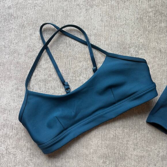 Alo Yoga Eclipse Blue Three Piece Set - Picture 4 of 5